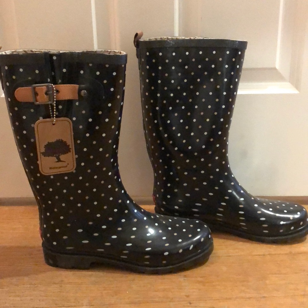 Rain boots